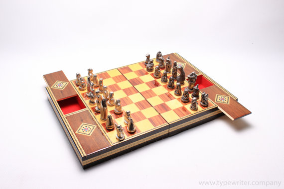 Taracea chess set