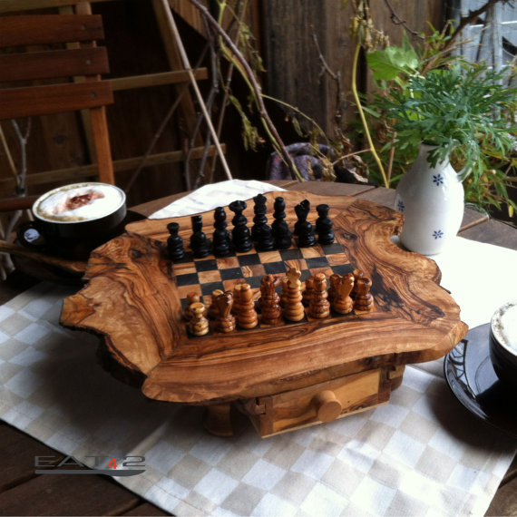 Unique chess set